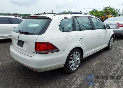 2012 Volkswagen Jetta Sportwagen 2.0L Tdi z USA, uszkodzony, nr VIN 3VWPL7AJ4CM686287